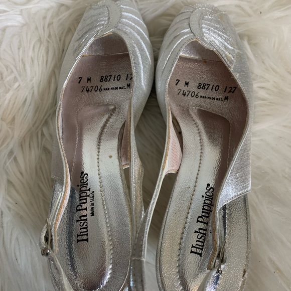Vintage Hush Puppies heels 80s silver metallic peep toe slingback Size 7 M - Picture 5 of 11